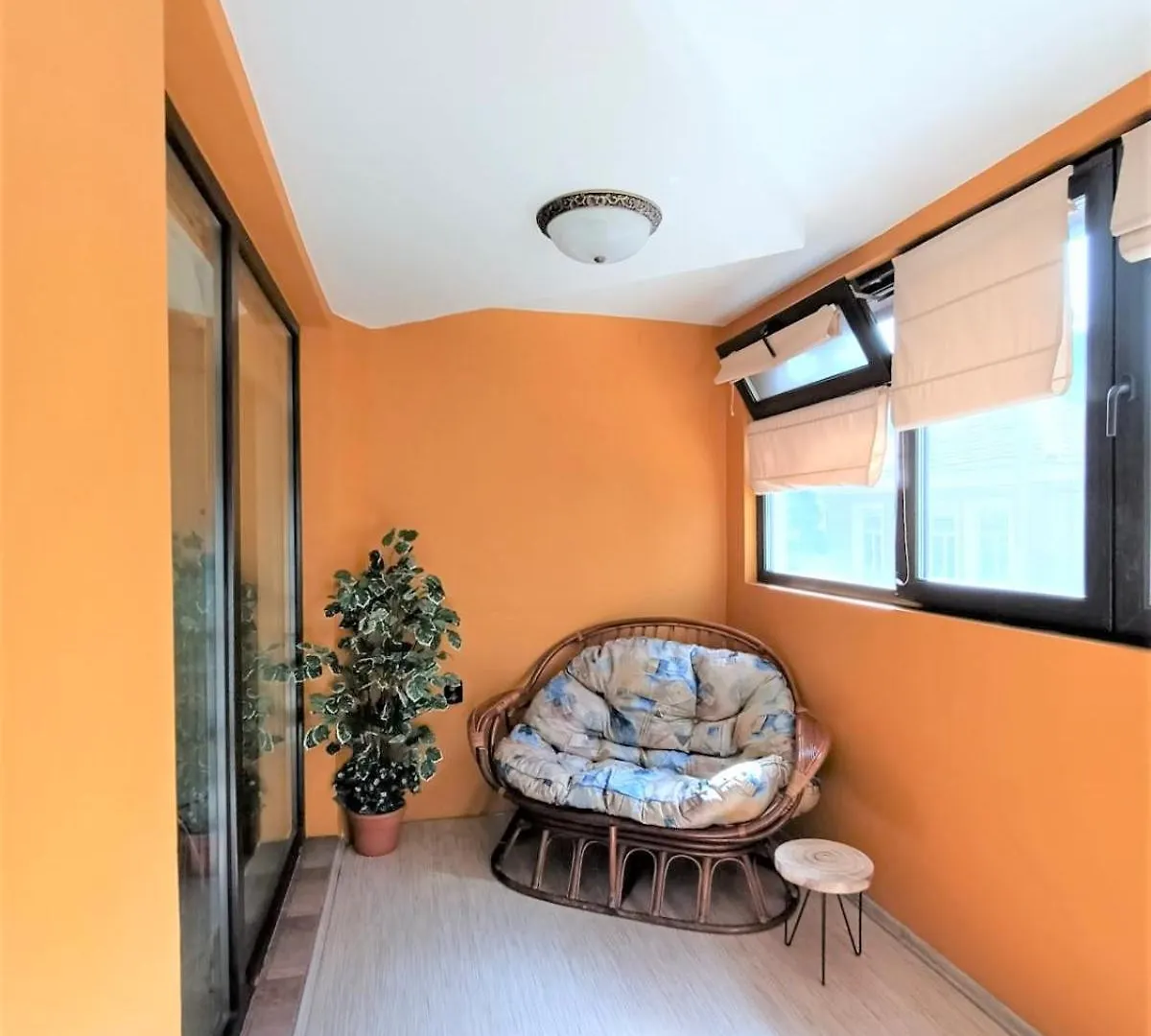 La Maisonnette Apartment Burgas 0*,